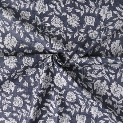 Tissu Voile de Coton Taj Mahal fleurs Blanches sur fond Bleu ardoise - Par 10 cm