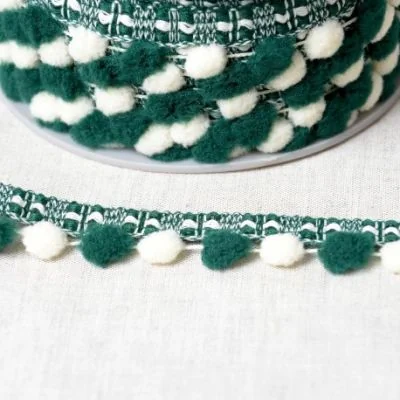 Galon Pompons Bicolore Vert et écru x1m