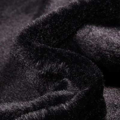 Tissu Fausse fourrure Ultra douce  Bear sur fond Noir - Par 10 cm