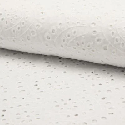 Tissu Broderie anglaise Deluxe n°050 sur fond Blanc - Par 10 cm