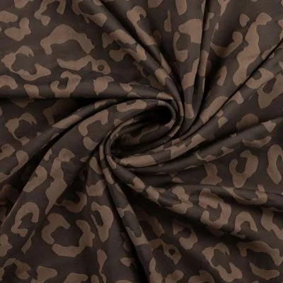 Tissu Polyviscose Ayana léopard Camel sur fond Marron chocolat - Par 10 cm