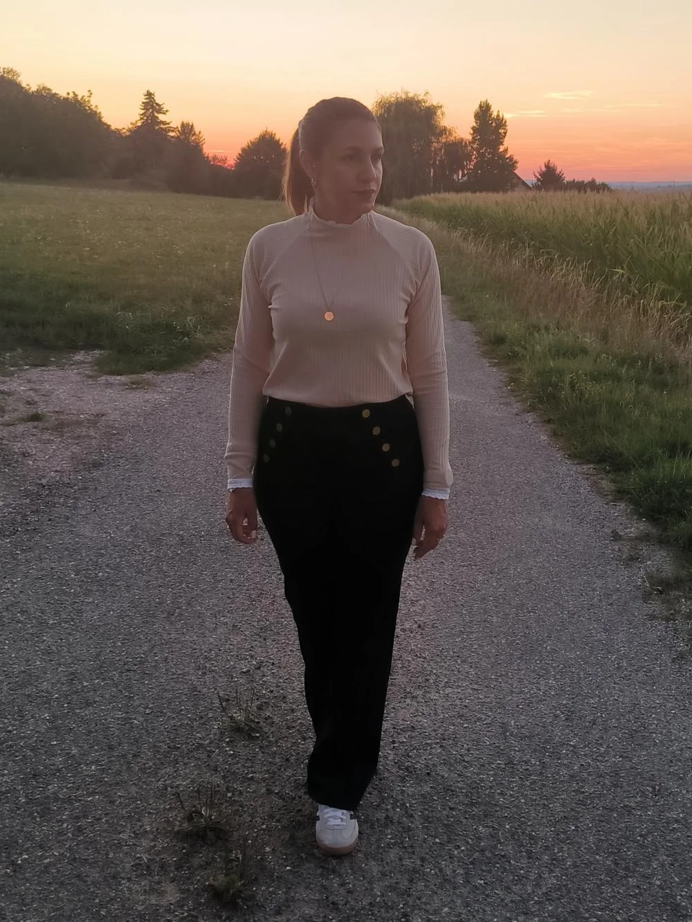 Sous-pull Romantica